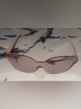 Pink Cat-Eye Sunglasses